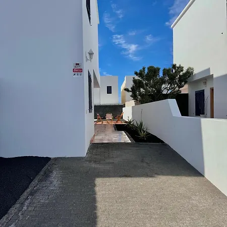 Papagayo House * Коста Бланка