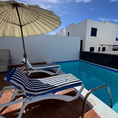 Βίλα Papagayo House *